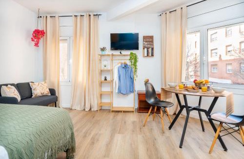 Sant Adria de Besos Apartment | Estudio nuevo para 2 personas a 20' Barcelona Centro y a 10' playa
