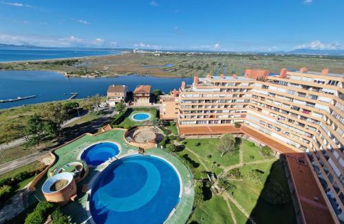Santa Margarida Apartment | ESTUDIO ROSE'N POOL CON PISCINA Y TENIS