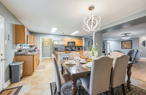 Frisco House | Esty Relaxation 3 bedroom Home in Frisco nnSpacious and centrally located