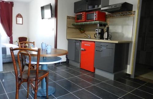 Pezenas Apartment | Etap-apparts de Pézenas