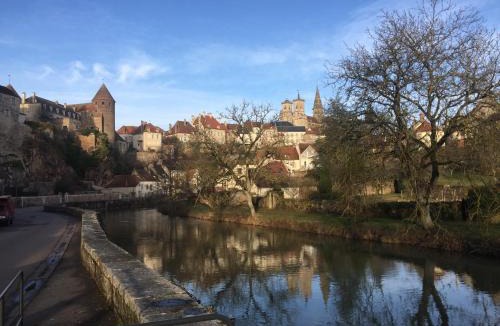 Semur-en-Auxois House | Etape du Pont Pinard