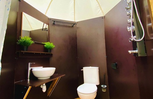 Noues de Sienne House | Etape en forêt