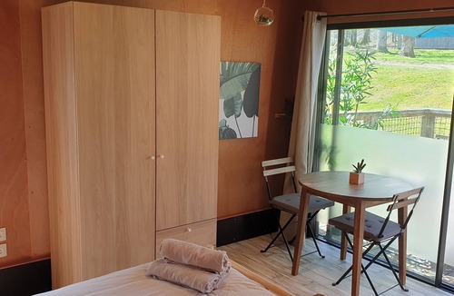 Noues de Sienne House | Etape en forêt