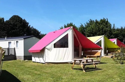 Saint-Valery-en-Caux House | Etennemare Campsite* - 3-room canvas bungalow 4 people