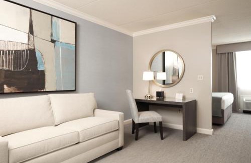 Danbury Hotel | Ethan Allen Hotel