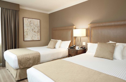 Danbury Hotel | Ethan Allen Hotel