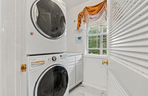 West Milford Villa | Ethereal Haven