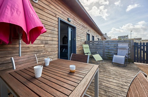 Bernieres-sur-Mer House | Ethoucky - Maison à 300m de la plage