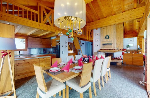 Granges Ski Chalet | Etoiles des Neiges LUXE & JACUZZI chalet 12 pers
