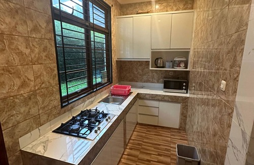 Cipanas Villa | Eton Asia Villas- FA1-01A-Deluxe 5 Bedrooms with private pool