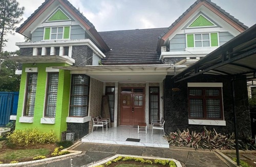 Cipanas Villa | Eton Asia Villas- FA1-01A-Deluxe 5 Bedrooms with private pool