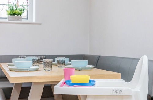 Eton Apartment | Eton College Apartment