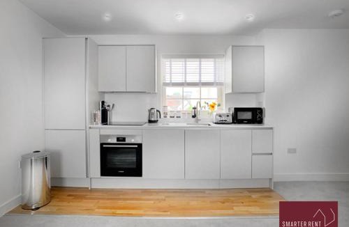 Eton Apartment | Eton, Windsor - 1 Bedroom First Floor Apartment - Parking