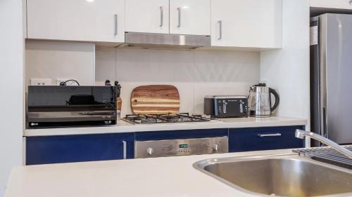 Ettalong Beach Apartment | Ettalong Beach - Poolside Luxury