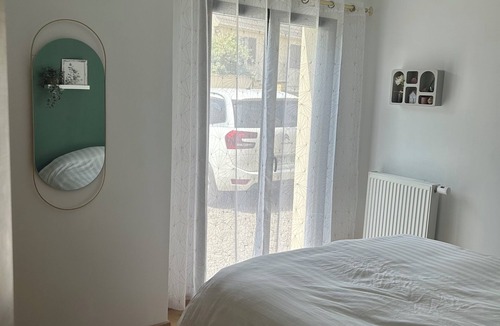 Bazainville Bed & Breakfast | Eucalyptus 🌿 | Comfort and serenity in a new modern house