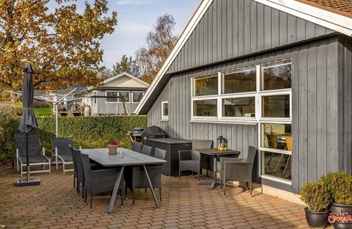 Hejsager Strand House | "Eugenia" - 300m from the sea by Interhome