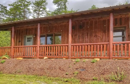 Copperhill Cabin | Eula Mae-Hot Tub Ocoee River Area