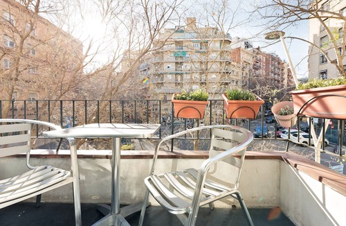 El Camp de l'Arpa del Clot Apartment | Eulalias Lodges Barcelona