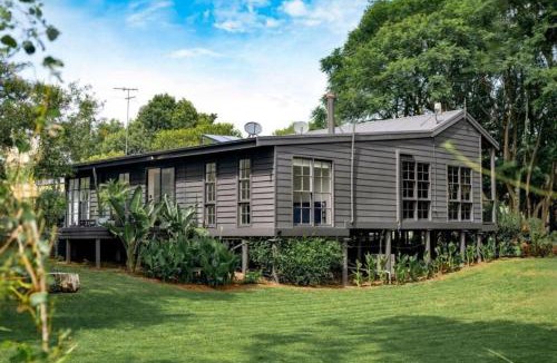 Broke House | Eune House