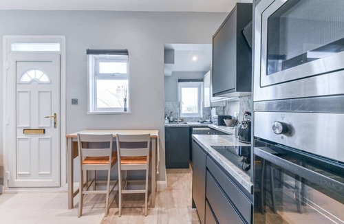 Broad Green Apartment | Euphoria Lodge - Croydon