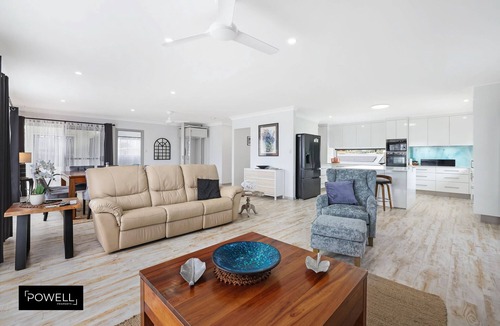 Burnett Heads House | Eureka - beach front holiday property