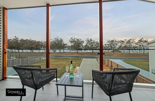 Burnett Heads House | Eureka - beach front holiday property
