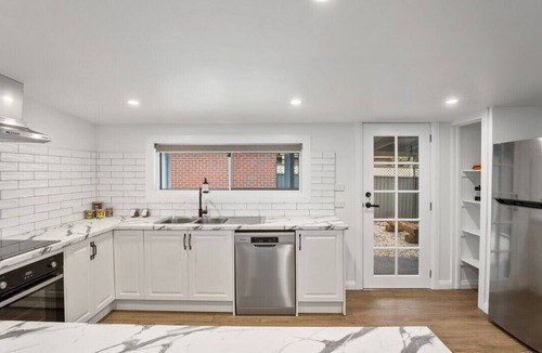 Ballarat East House | Eureka Cottage - Peaceful Getaway near Sov Hill