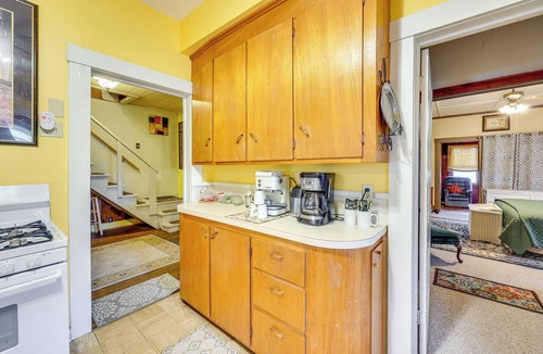 Eureka Springs Historic District Cottage | Eureka Springs Vacation Rental < Half-mi to Dtwn!