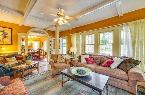 Eureka Springs Historic District House | Eureka Springs Vacation Rental < Half-Mi to Dtwn!