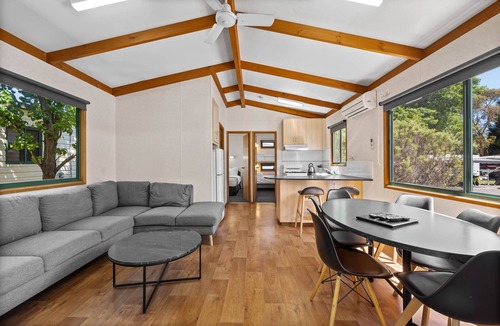 Ballarat East Cabin | Eureka Stockade Holiday Park