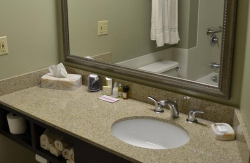 Morgantown Hotel | Euro Suites Hotel