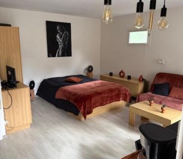 Grayan-Et-L'Hopital Apartment | Euronat naturist studio