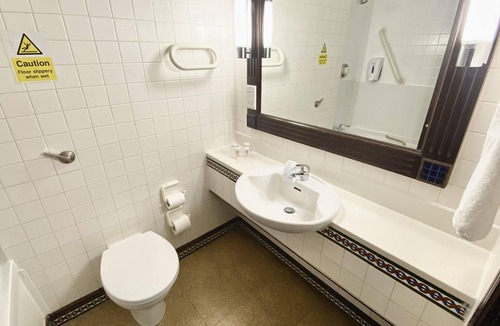 Maidenbower Hotel | Europa Gatwick Hotel