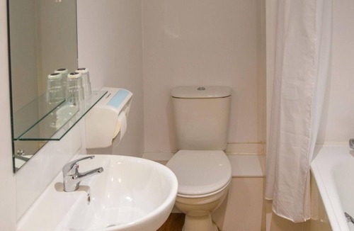 Maidenbower Hotel | Europa Gatwick Hotel