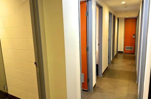 Melbourne Central Business District Hostel | Europa Melbourne