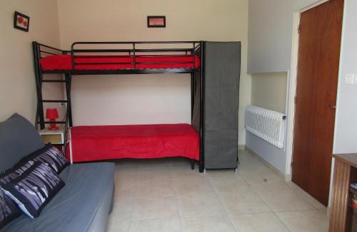 Mortagne-sur-Gironde House | Europe