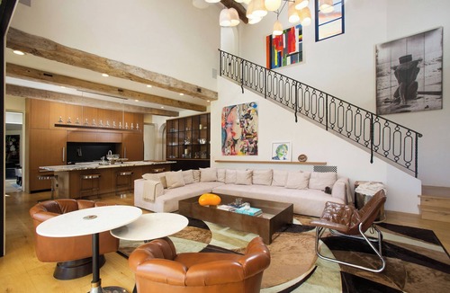 Eastern Malibu Villa | European Tuscan-style vacation home in a gated community