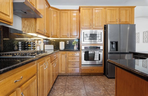 Elk Grove House | EV Fast Charger 5BD Amazing Home