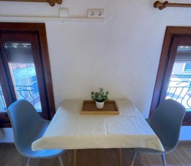 Prades Apartment | EVA & TRAVEL - CAL MARCEL - Habitacion