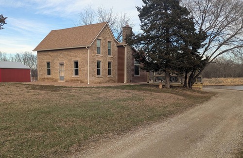 Pauline House | Evans Getaway