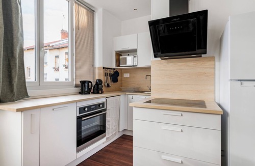 Ferrandiere - Maisons Neuves Apartment | Evasion Lyonnaise - Light & Comfort ✨
