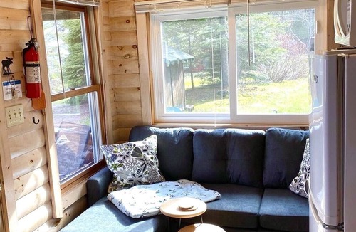 Croftville Cabin | Eve's Place Lakeside Cabin 2: Pet Friendly!