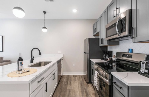 North Chesterfield Apartment | Evelyn 319 - Beautiful brand-new 1BR in beautiful Forest Hill