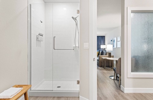 Woods Of Century Park Hotel | EVEN Hotel Austin Uptown near the Domain by IHG