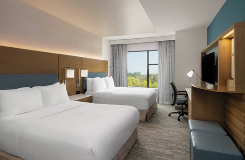 Conroe Hotel | EVEN Hotel Shenandoah - The Woodlands by IHG
