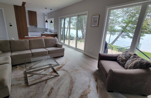 Stone Mills House | Evening Glory on the Lake: Luxury Getaway