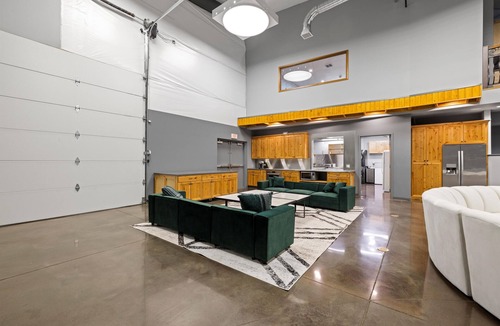 South Richland Cabin | Event Center for RENT!