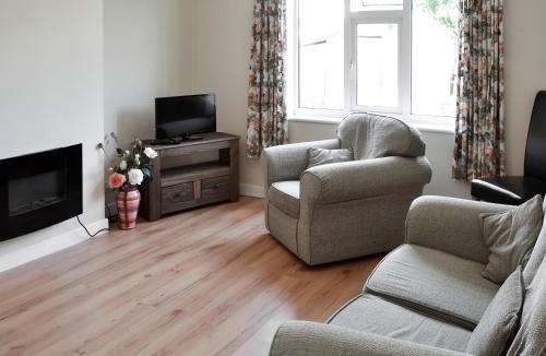 Broom House | Eventide