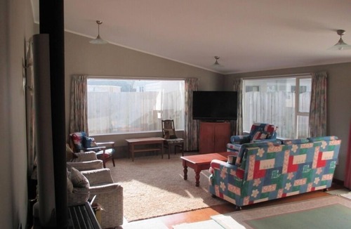 Waikanae House | Eventide Holiday House - wifi