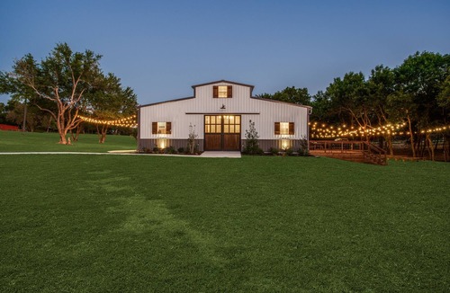 Princeton House | Events barn with bridal suite + separate grooms den/game room.